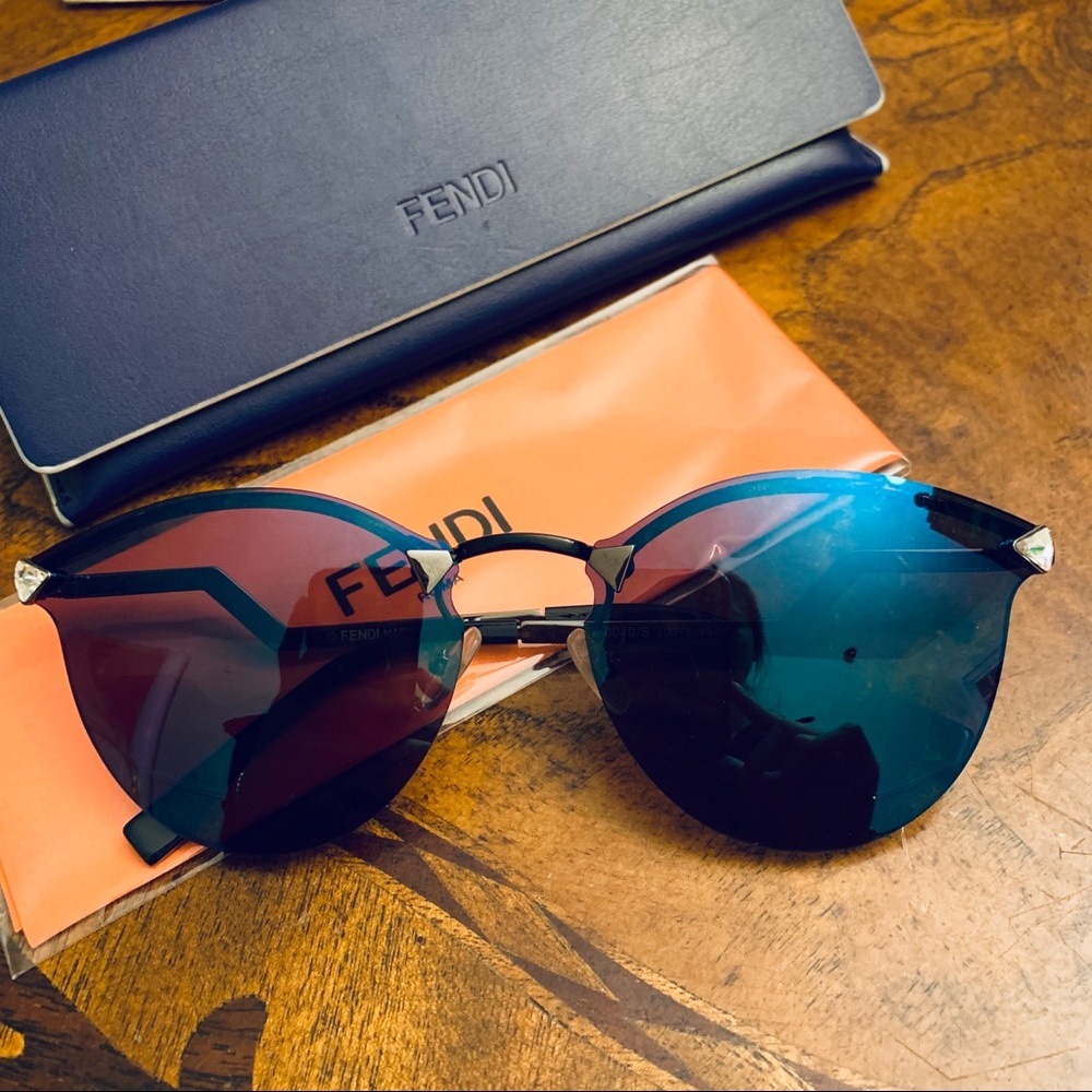 FENDI Mirror Cat Eye Blue Rimless Sunglasses